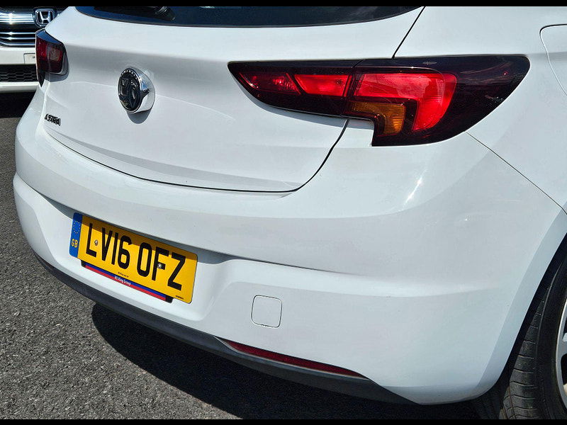 Vauxhall Astra 1.4i Design Euro 6 5dr 5dr Manual 2016