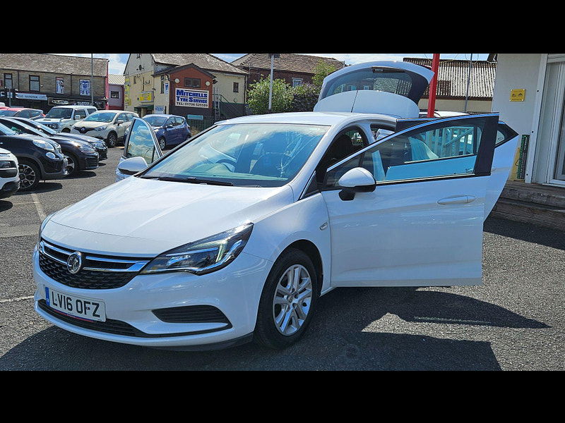 Vauxhall Astra 1.4i Design Euro 6 5dr 5dr Manual 2016