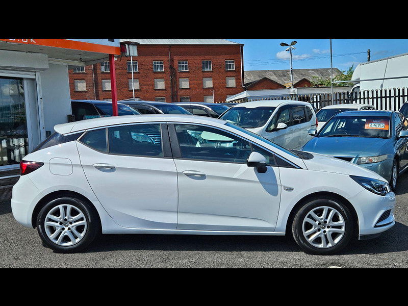 Vauxhall Astra 1.4i Design Euro 6 5dr 5dr Manual 2016