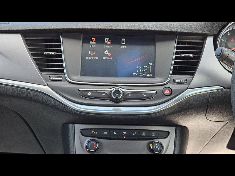 Vauxhall Astra 1.4i Design Euro 6 5dr 5dr Manual 2016