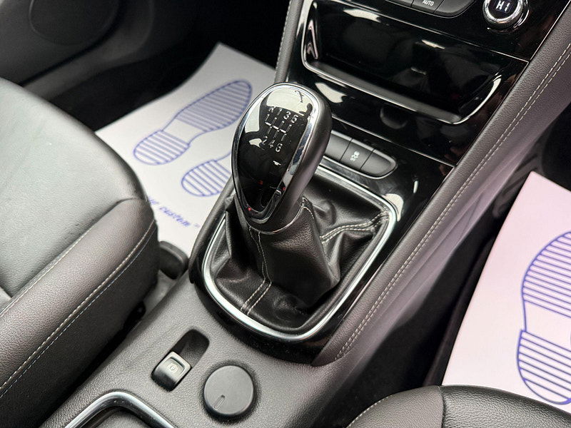 Vauxhall Astra 1.4i Turbo Elite Euro 6 5dr 5dr Manual 2017