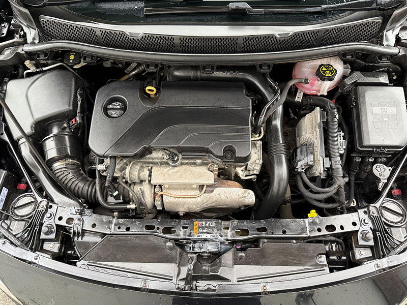 Vauxhall Astra 1.4i Turbo Elite Euro 6 5dr 5dr Manual 2017