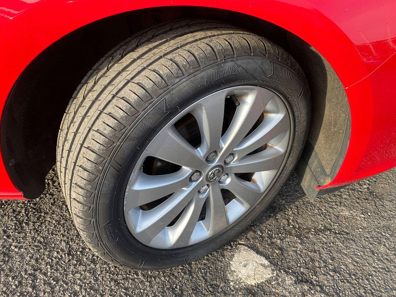 Vauxhall Astra 1.6 16v Elite Euro 5 5dr 5dr Manual 2012