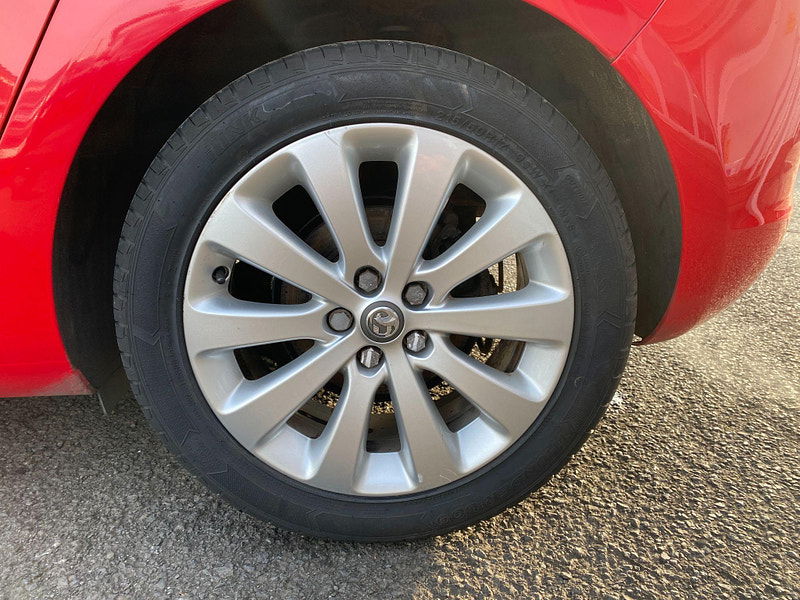 Vauxhall Astra 1.6 16v Elite Euro 5 5dr 5dr Manual 2012