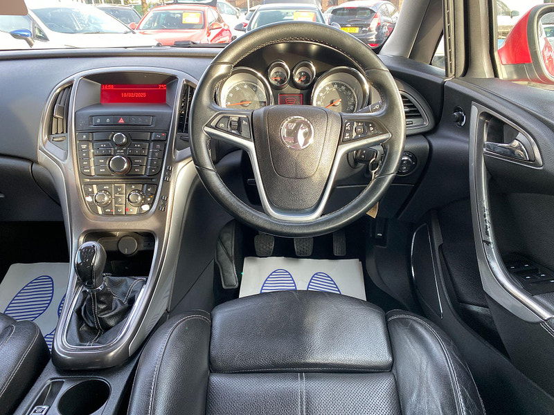 Vauxhall Astra 1.6 16v Elite Euro 5 5dr 5dr Manual 2012
