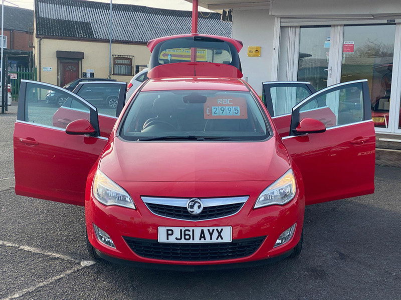 Vauxhall Astra 1.6 16v Elite Euro 5 5dr 5dr Manual 2012