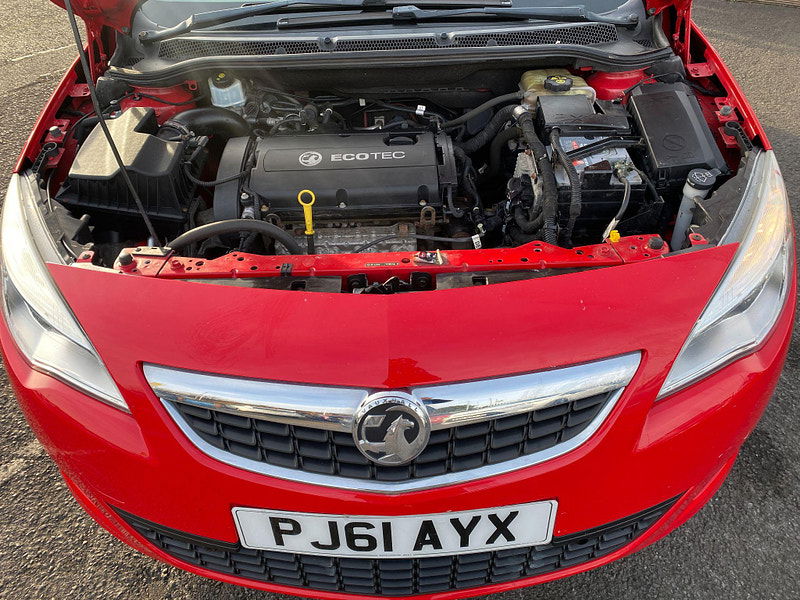 Vauxhall Astra 1.6 16v Elite Euro 5 5dr 5dr Manual 2012