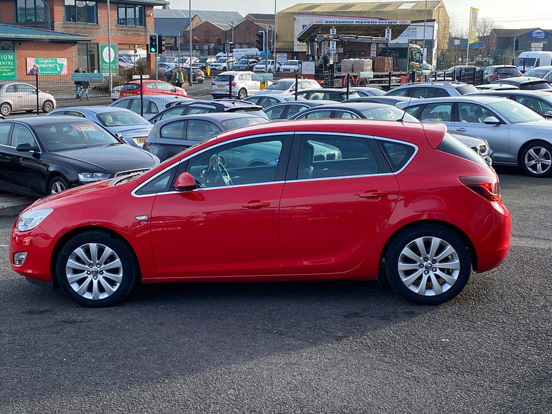Vauxhall Astra 1.6 16v Elite Euro 5 5dr 5dr Manual 2012