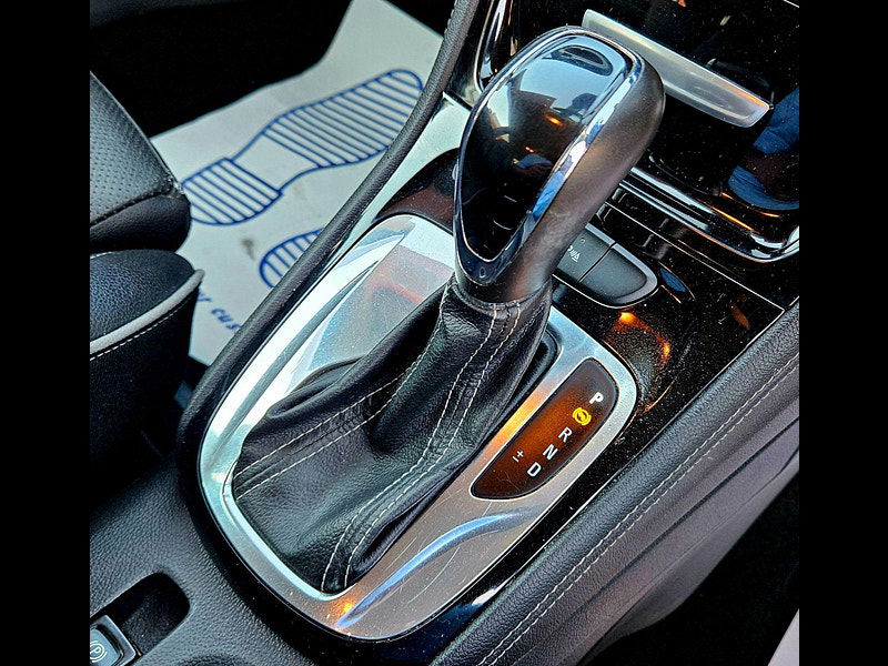 Vauxhall Astra 1.6 CDTi BlueInjection Elite Nav Auto Euro 6 5dr 5dr Automatic 2015