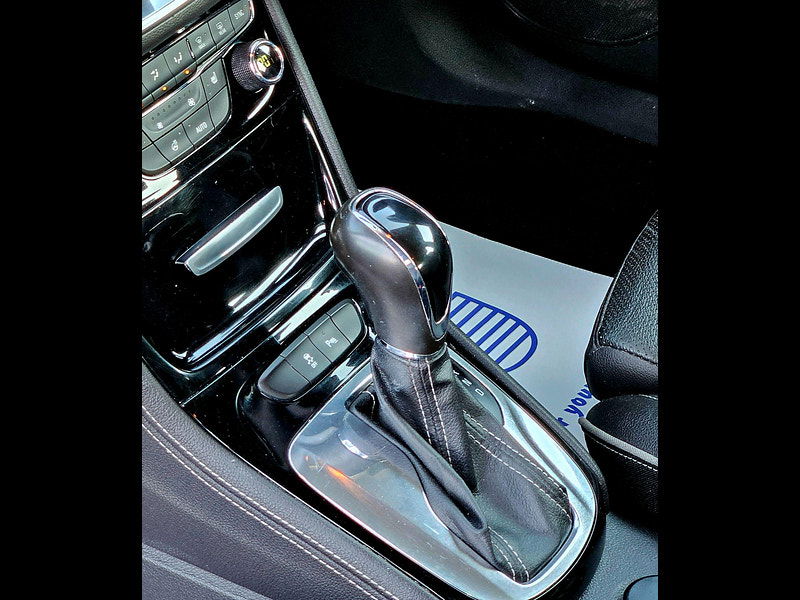 Vauxhall Astra 1.6 CDTi BlueInjection Elite Nav Auto Euro 6 5dr 5dr Automatic 2015