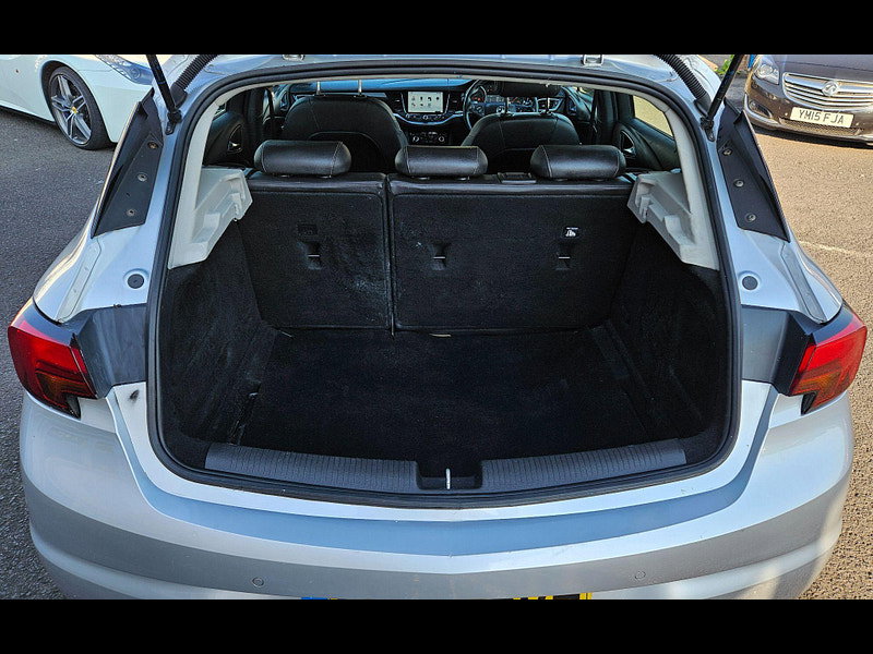 Vauxhall Astra 1.6 CDTi BlueInjection Elite Nav Auto Euro 6 5dr 5dr Automatic 2015