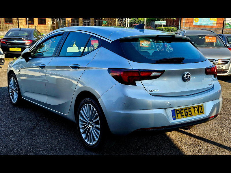 Vauxhall Astra 1.6 CDTi BlueInjection Elite Nav Auto Euro 6 5dr 5dr Automatic 2015