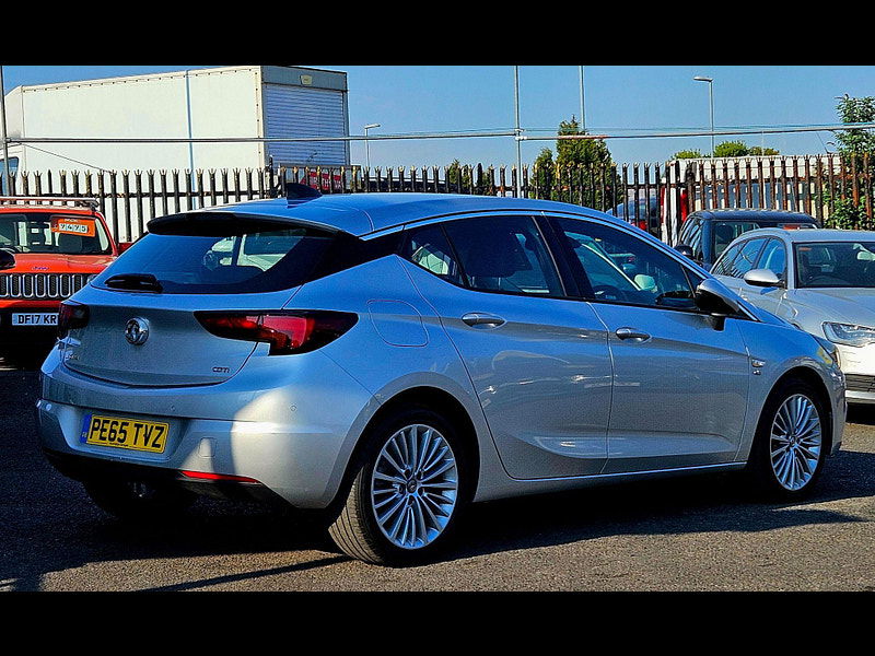 Vauxhall Astra 1.6 CDTi BlueInjection Elite Nav Auto Euro 6 5dr 5dr Automatic 2015