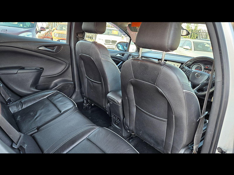 Vauxhall Astra 1.6 CDTi BlueInjection Elite Nav Auto Euro 6 5dr 5dr Automatic 2015