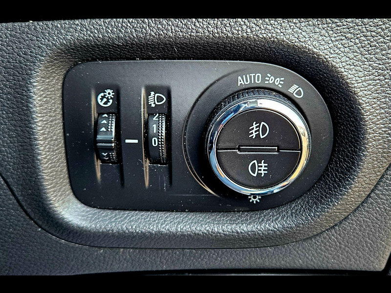 Vauxhall Astra 1.6 CDTi BlueInjection Elite Nav Auto Euro 6 5dr 5dr Automatic 2015