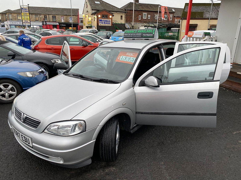 Vauxhall Astra CLUB 16V used cars 5dr Manual 2024