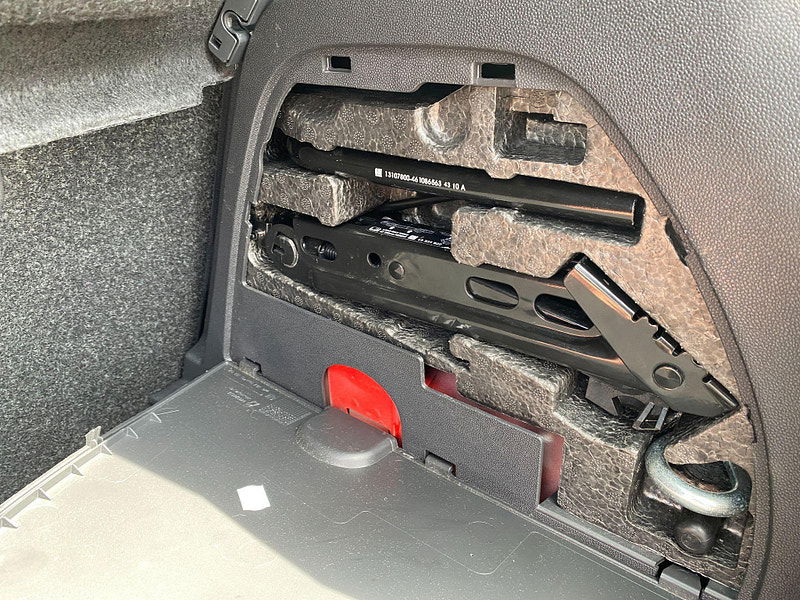 Vauxhall Corsa 1.4 16V SE Auto Euro 5 5dr 5dr Automatic 2011