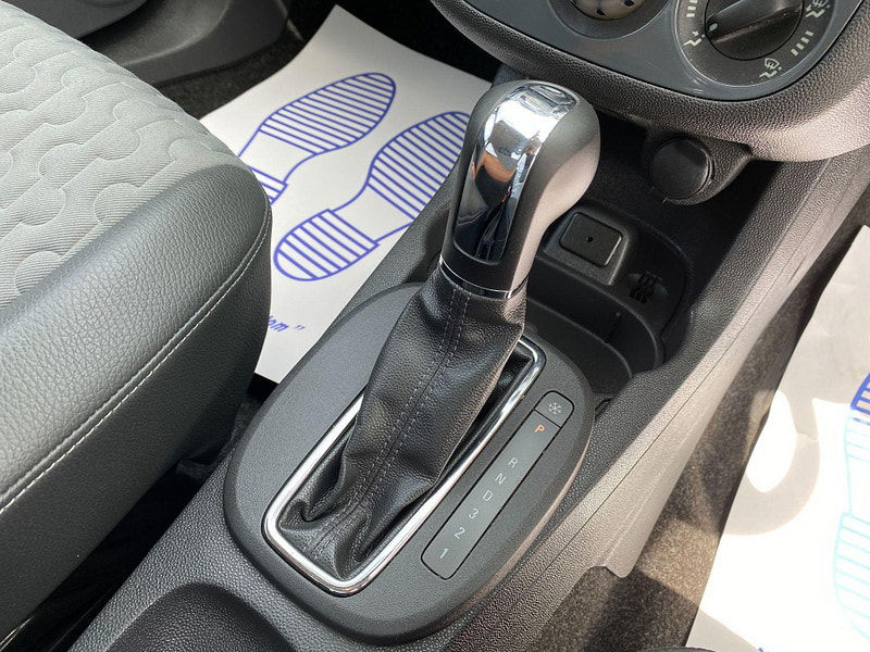 Vauxhall Corsa 1.4 16V SE Auto Euro 5 5dr 5dr Automatic 2011