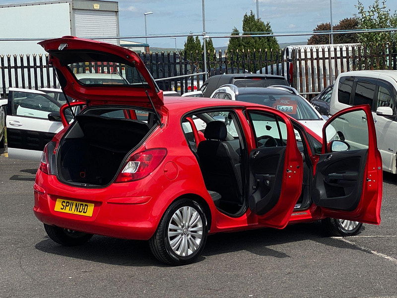 Vauxhall Corsa 1.4 16V SE Auto Euro 5 5dr 5dr Automatic 2011