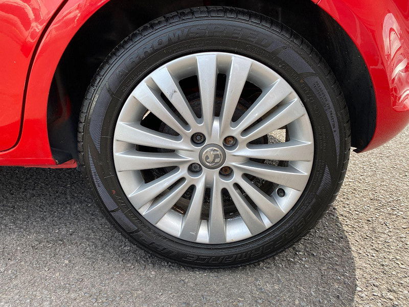 Vauxhall Corsa 1.4 16V SE Auto Euro 5 5dr 5dr Automatic 2011