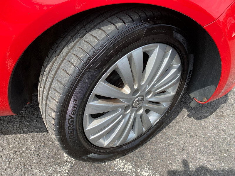 Vauxhall Corsa 1.4 16V SE Auto Euro 5 5dr 5dr Automatic 2011