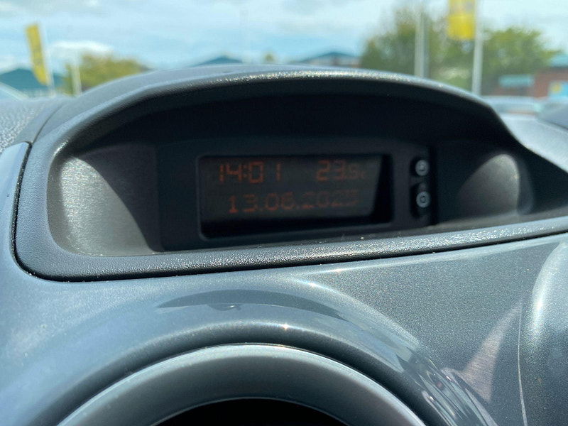 Vauxhall Corsa 1.4 16V SE Auto Euro 5 5dr 5dr Automatic 2011