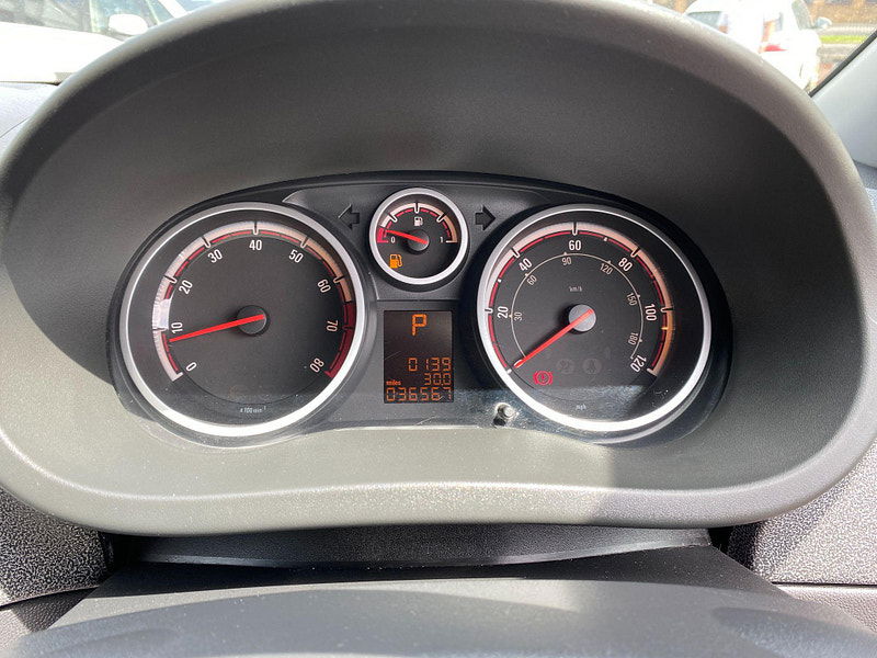 Vauxhall Corsa 1.4 16V SE Auto Euro 5 5dr 5dr Automatic 2011