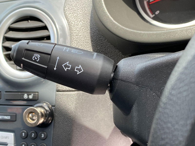 Vauxhall Corsa 1.4 16V SE Auto Euro 5 5dr 5dr Automatic 2011