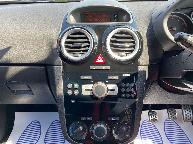 Vauxhall Corsa 1.4 16V SRi Euro 5 3dr 3dr Manual 2014