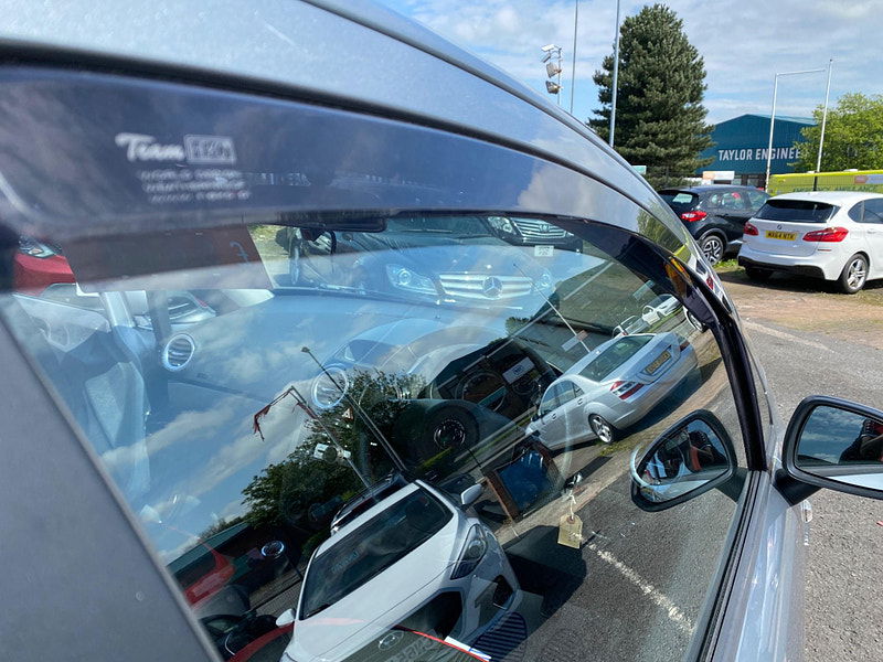 Vauxhall Corsa 1.4 16V SRi Euro 5 3dr 3dr Manual 2014