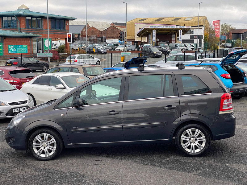 Vauxhall Zafira 1.6 16V Design Euro 5 5dr (SNav) 5dr Manual 2013