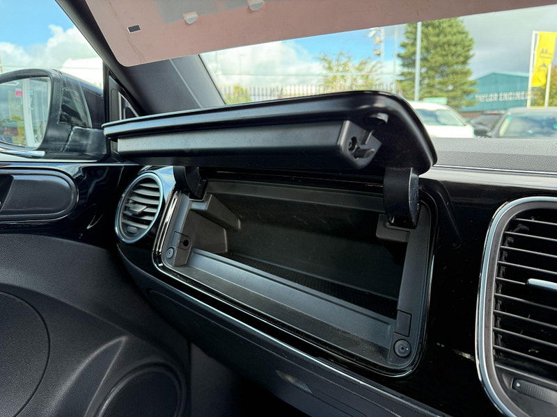 Volkswagen Beetle 1.2 TSI Design DSG Euro 5 3dr 3dr Automatic 2014