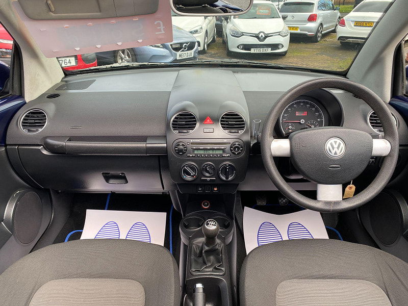 Volkswagen Beetle 1.6 Luna Cabriolet Euro 4 2dr 2dr Manual 2006