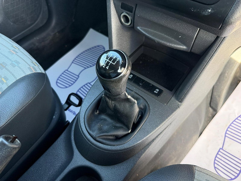 Volkswagen Caddy 1.6 TDI BlueMotion Tech C20 Startline L1 H1 4dr 4dr Manual 2013