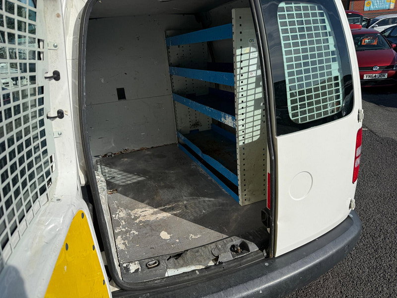 Volkswagen Caddy 1.6 TDI BlueMotion Tech C20 Startline L1 H1 4dr 4dr Manual 2013