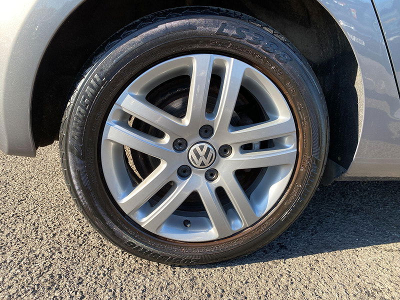 Volkswagen Golf 1.6 TDI BlueMotion Tech SE Euro 5 (s/s) 5dr 5dr Manual 2010