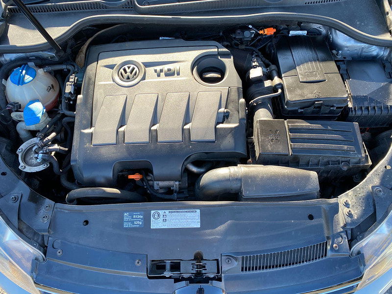 Volkswagen Golf 1.6 TDI BlueMotion Tech SE Euro 5 (s/s) 5dr 5dr Manual 2010