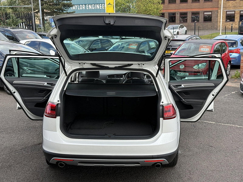 Volkswagen Golf 1.8 TSI Alltrack DSG 4Motion Euro 6 (s/s) 5dr 5dr Automatic 2017