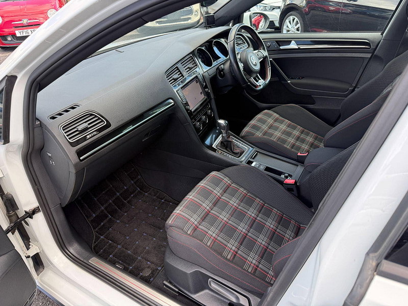 Volkswagen Golf 2.0 TSI BlueMotion Tech GTI DSG Euro 6 (s/s) 5dr 5dr Automatic 2013