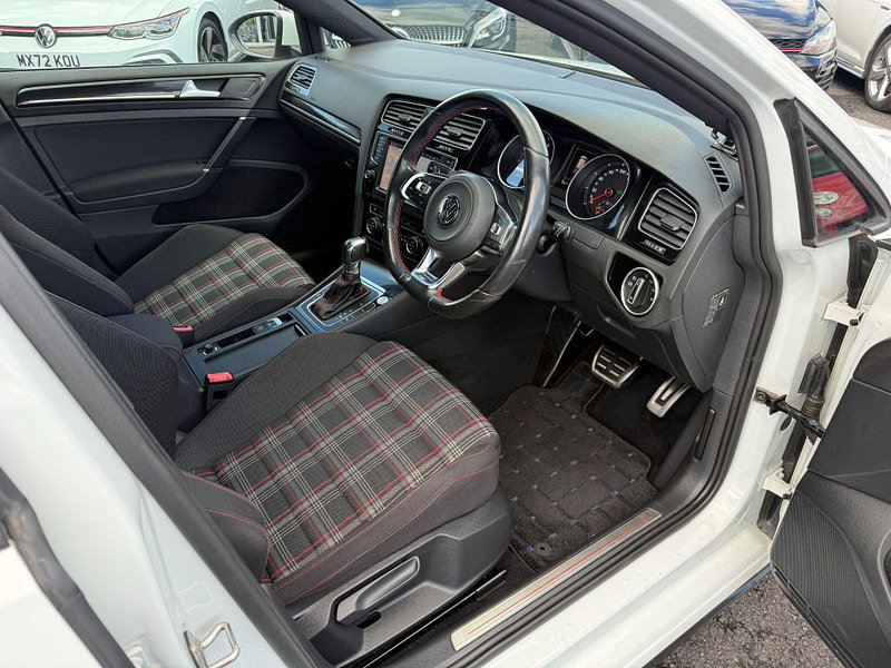 Volkswagen Golf 2.0 TSI BlueMotion Tech GTI DSG Euro 6 (s/s) 5dr 5dr Automatic 2013
