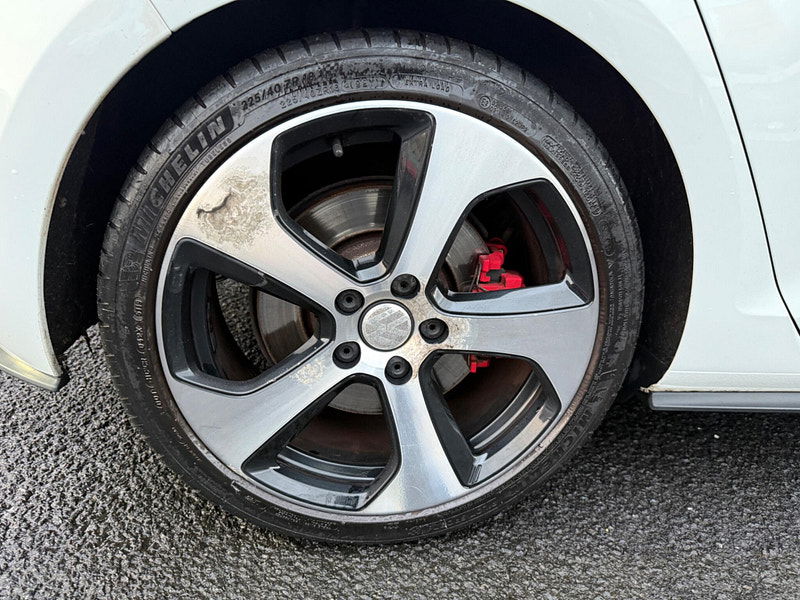 Volkswagen Golf 2.0 TSI BlueMotion Tech GTI DSG Euro 6 (s/s) 5dr 5dr Automatic 2013