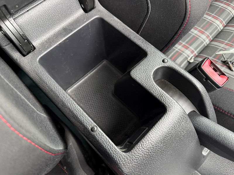 Volkswagen Golf 2.0 TSI GTI Hatchback 5dr Petrol DSG Euro 5 (210 ps) 5dr Automatic 2013