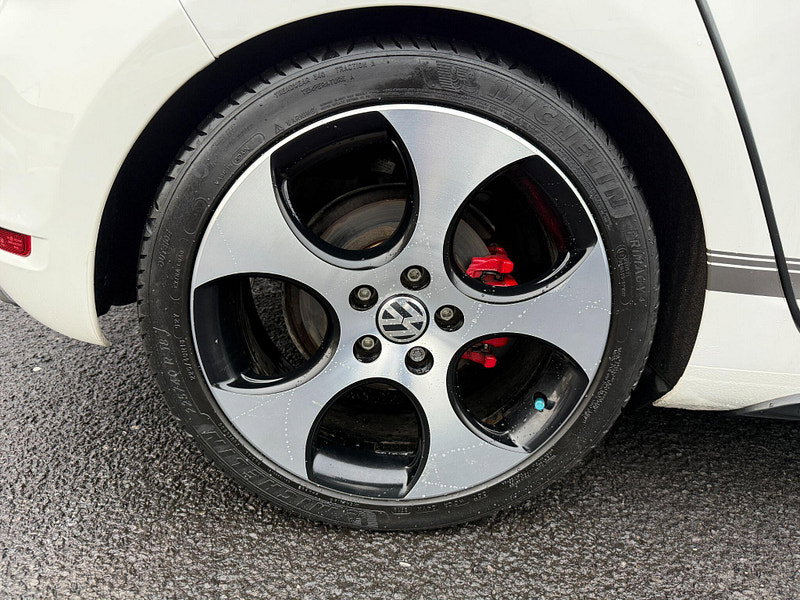 Volkswagen Golf 2.0 TSI GTI Hatchback 5dr Petrol DSG Euro 5 (210 ps) 5dr Automatic 2013