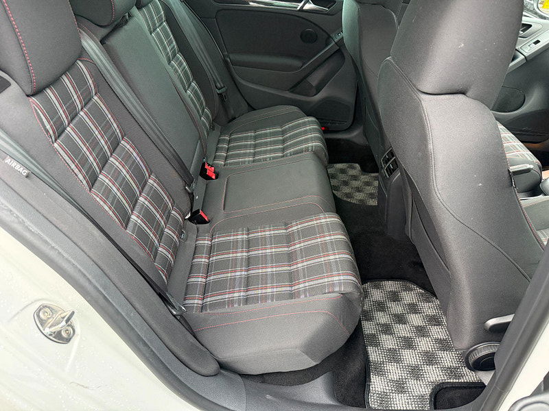 Volkswagen Golf 2.0 TSI GTI Hatchback 5dr Petrol DSG Euro 5 (210 ps) 5dr Automatic 2013