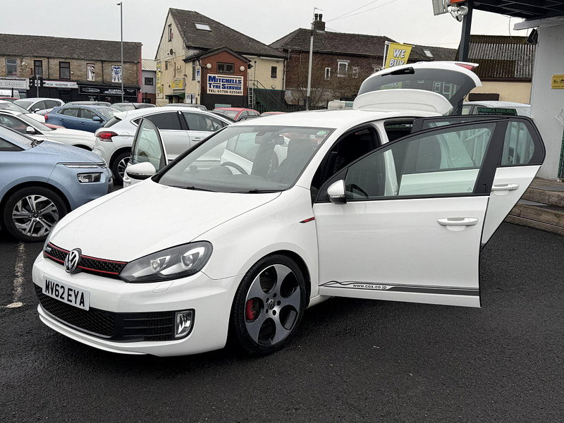 Volkswagen Golf 2.0 TSI GTI Hatchback 5dr Petrol DSG Euro 5 (210 ps) 5dr Automatic 2013