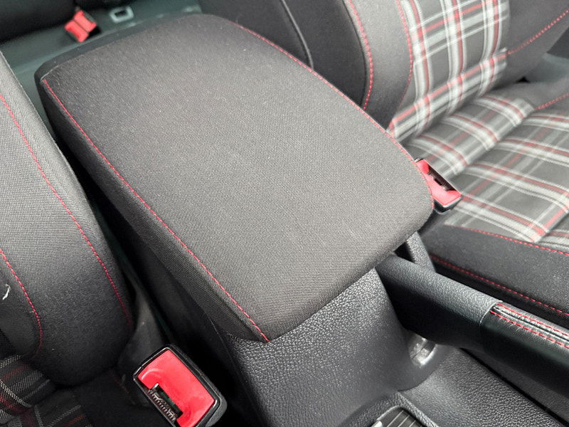 Volkswagen Golf 2.0 TSI GTI Hatchback 5dr Petrol DSG Euro 5 (210 ps) 5dr Automatic 2013