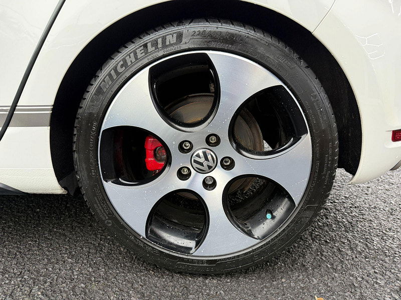 Volkswagen Golf 2.0 TSI GTI Hatchback 5dr Petrol DSG Euro 5 (210 ps) 5dr Automatic 2013