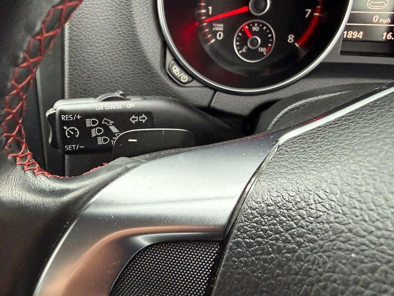 Volkswagen Golf 2.0 TSI GTI Hatchback 5dr Petrol DSG Euro 5 (210 ps) 5dr Automatic 2013