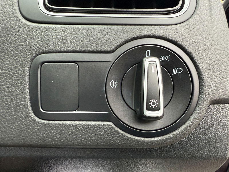 Volkswagen Polo 1.2 TSI BlueMotion Tech Match Hatchback 5dr Petrol DSG Euro 6 (s/s) (90 ps) 5dr Automatic 2015