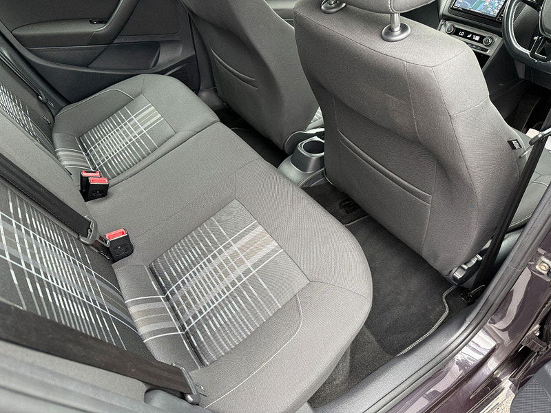 Volkswagen Polo 1.2 TSI BlueMotion Tech SE Design DSG Euro 6 (s/s) 5dr 5dr Automatic 2015